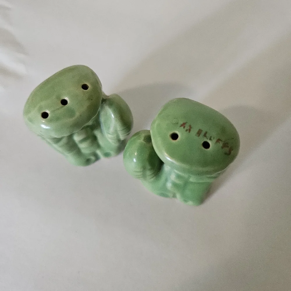 Green Ceramic Boxing Glove  Salt and Pepper Shakers